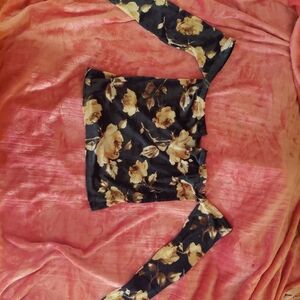 Rue21 Dark Green and Taupe Floral Half Blouse Vneck Velvet MD